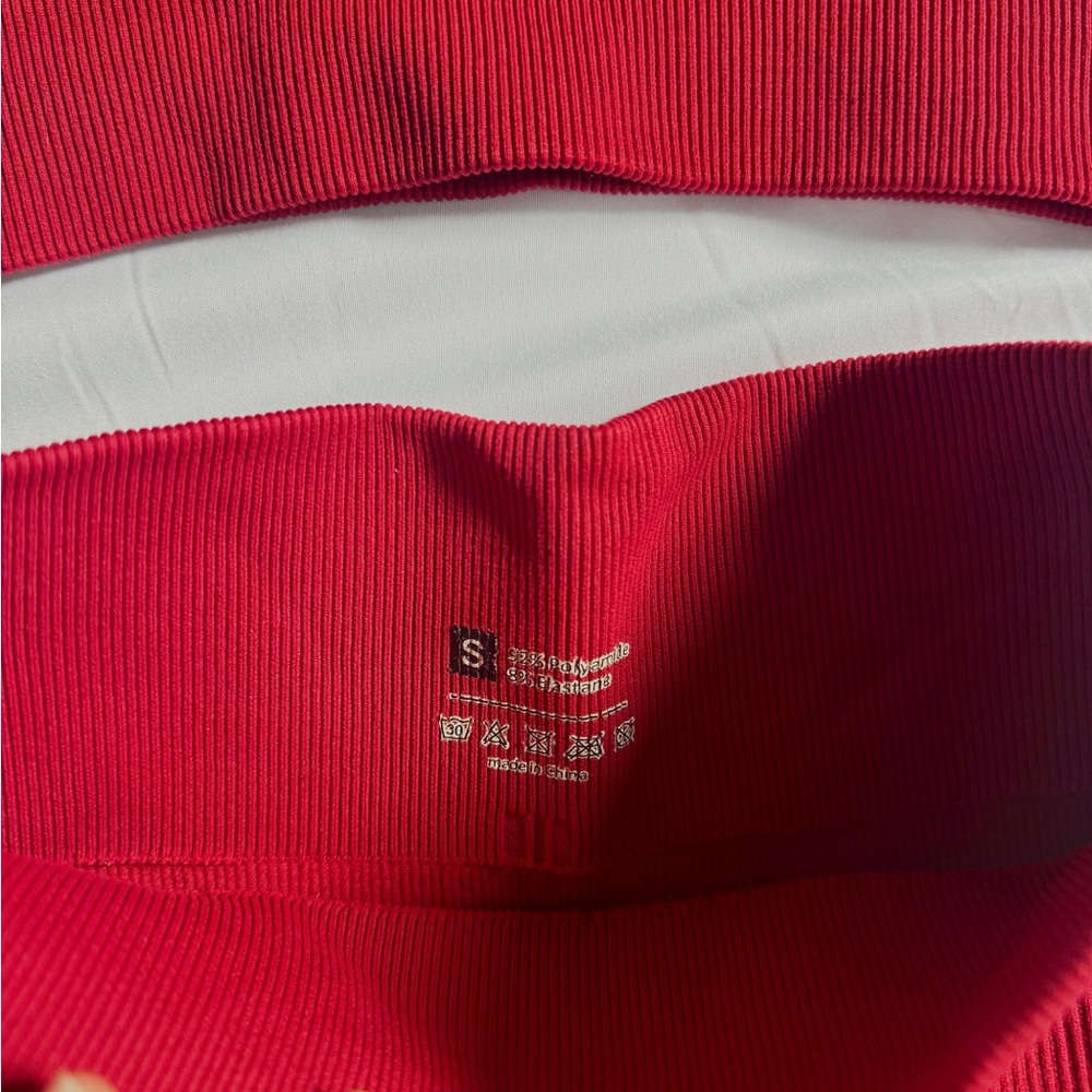 Red Ribbed Two-Piece Set - Picture 6 of 6